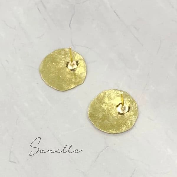 Sorelle 槌目風格圓形真鍮耳環